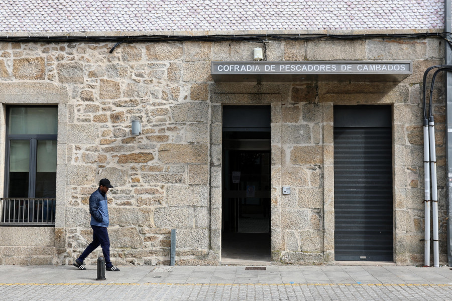 Los críticos piden inhabilitar al patrón de Cambados por una causa abierta en Francia