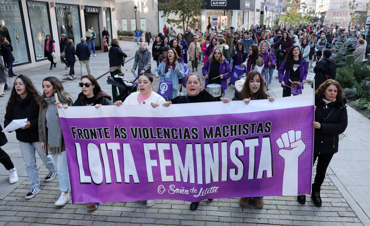 Arousa clama contra as violencias machistas ao grito de que “arda o medo”