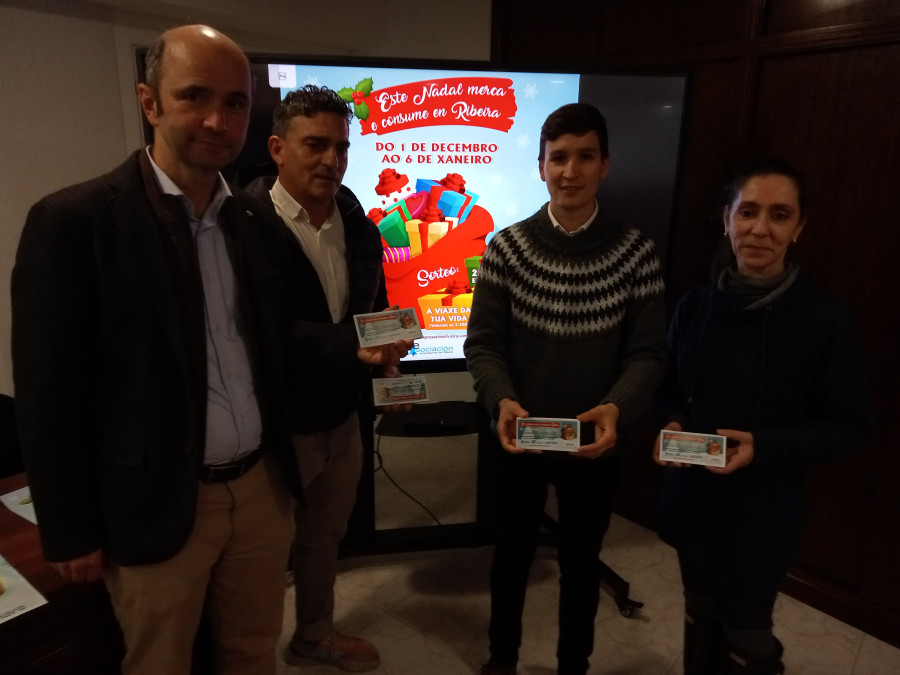 La campaña de Navidad de la patronal de Ribeira sorteará 5.000 euros en vales y un viaje por 2.500 euros