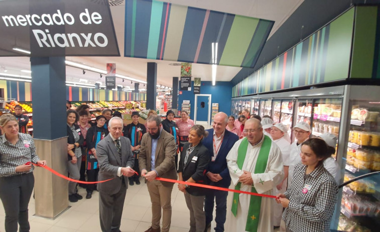 Inaugurado el nuevo Eroski Center en Rianxo tras una inversión de 2,2 millones de euros
