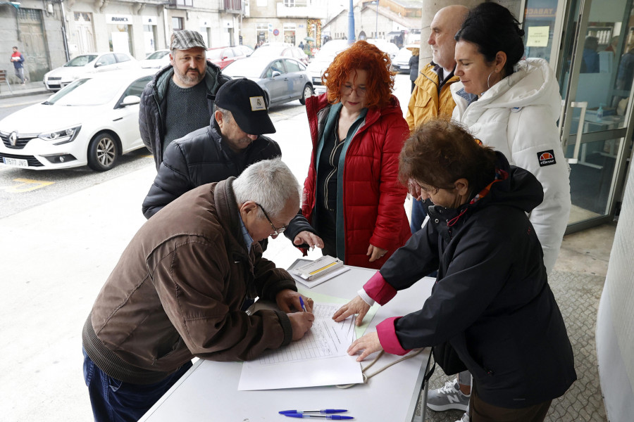 El BNG de Cambados recoge firmas para instar a la Xunta a comprar el asilo: “Nos imos tirar a toalla”