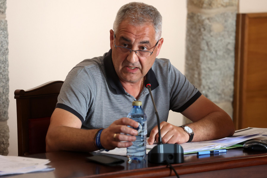 El PP critica que los cambios de crédito incluyan inversiones retrasados o “algunhas fallidas”