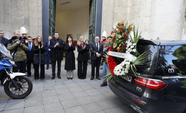 Miles de personas despiden a Concha Velasco en Valladolid