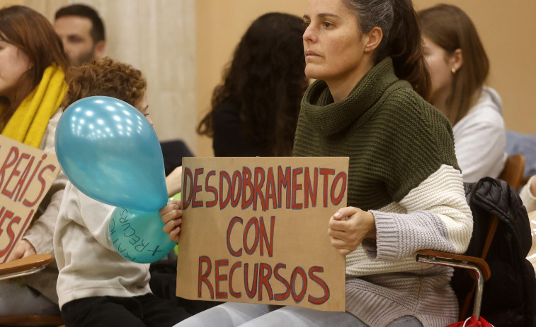 Las familias de Carril denuncian que el desdoble aprobado por la Xunta 