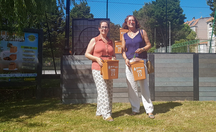 A Pobra pone en marcha la quinta campaña de compostaje doméstico con el reparto de 25 contenedores