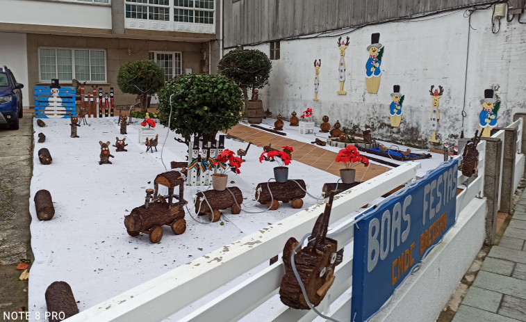 El Breogán vuelve a lucir su Aldea de Nadal hecha a mano y prepara una carroza para la Cabalgata de Reyes