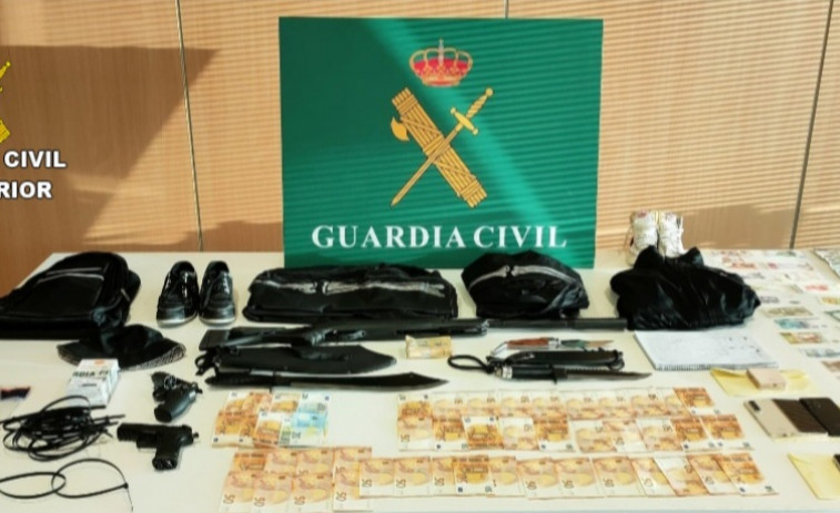 Detenidos en Vilagarcía y Sanxenxo por atracos a bancos de Pontevedra