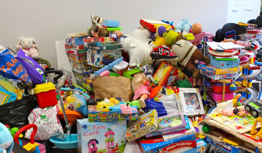 Ponen en marcha una acción solidaria para la recogida de juguetes para repartir entre familias necesitadas en Boiro