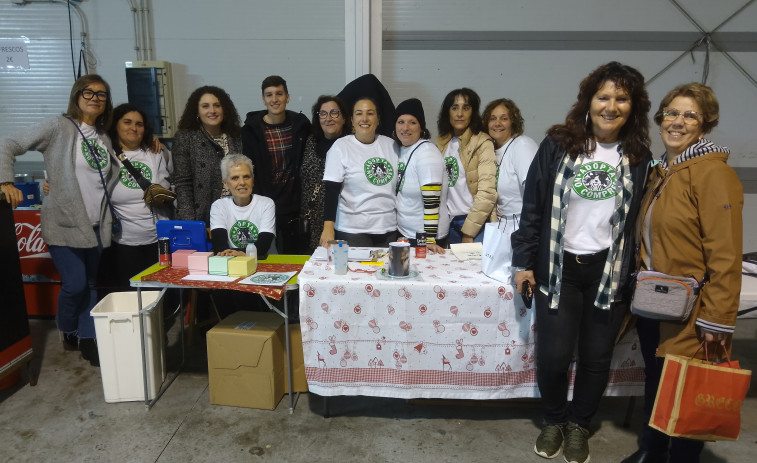 Reportaje | La música se toca en Ribeira para ayudar a Callejeros