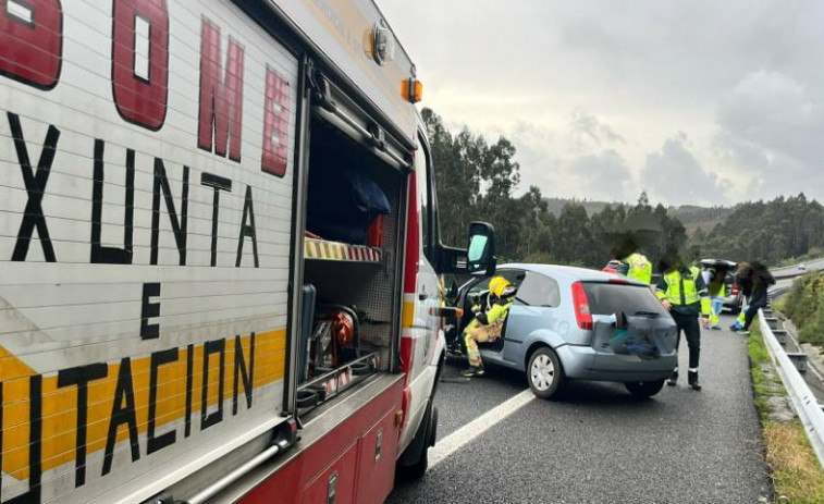 Herida una conductora en un accidente de tráfico registrado en la Autovía do Barbanza, a la altura de Rianxo