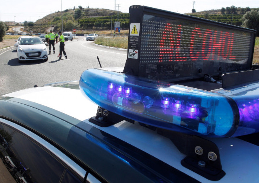 Una conductora choca contra un coche aparcado en Carril y da positivo en alcohol