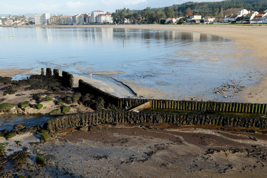 El lodo de Guillán llega hasta la zona marisquera de A Concha a través de A Tripeira