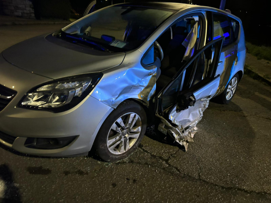 Heridas cuatro personas en un accidente de tráfico registrado esta noche en la recta de Palmeira