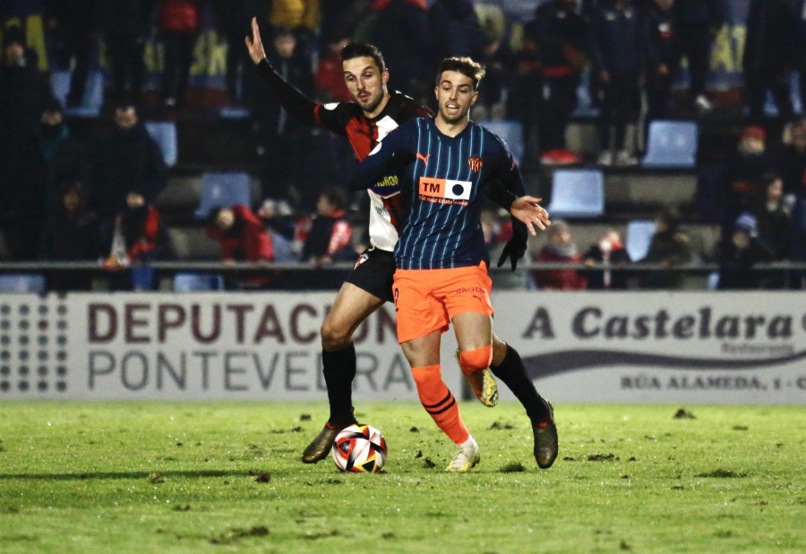 El Arosa quiere ser el primer visitante en ganar en Cangas