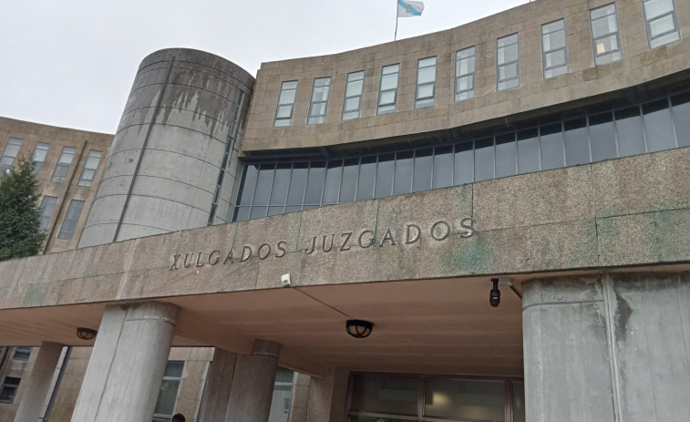 La huelga de abogados de oficio provocó la suspensión de un juicio por tráfico de drogas en Rianxo