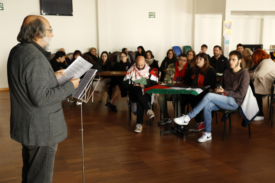 “Monólogos de Gaza” recaudó casi 400 euros en Cambados para el proyecto de Ashtar Theatre