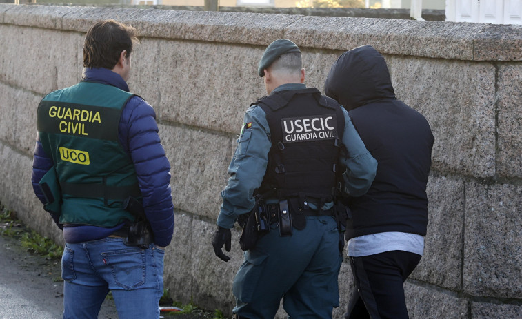 Trasladan a Madrid para declarar en la Audiencia Nacional a los arrestados en la última redada