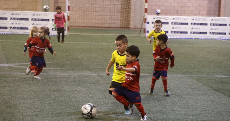 El Arousa F7 Indoor reúne a  1.500 participantes en A Senra