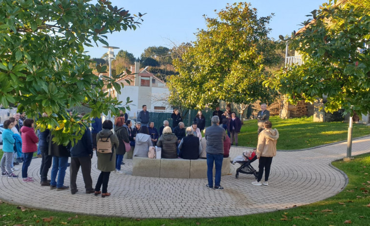 Los vecinos de Arra protestan por la instalación de una antena de telefonía y colocarán pancartas