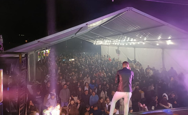Las orquestas Marbella y Unión y Fuerza actuarán en las fiestas de A Raíña dos Anxos de Carreiras