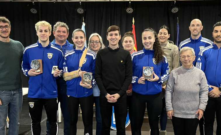 Ribeira rinde homenaje a las medallistas del Natural Sport
