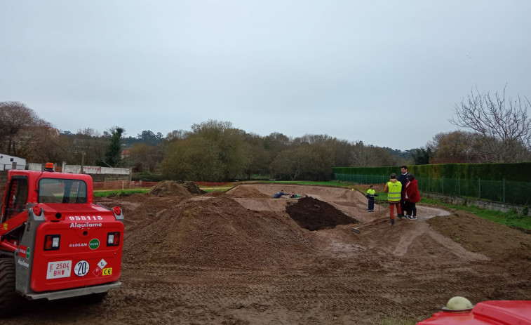 Meaño inicia la construcción de una pista de pump track en Faxín, Dena, por 49.000 euros