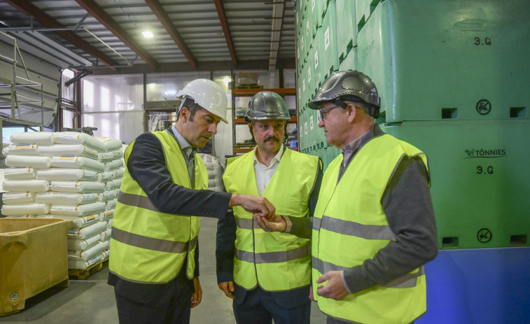 El conselleiro do Mar ensalza en Boiro el potencial de la industria vinculada al sector marítimo