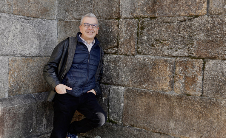 Ramón Caride | “Nunca terei os lectores de Vargas Llosa, pero vivo o meu soño: dedicarme a escribir”