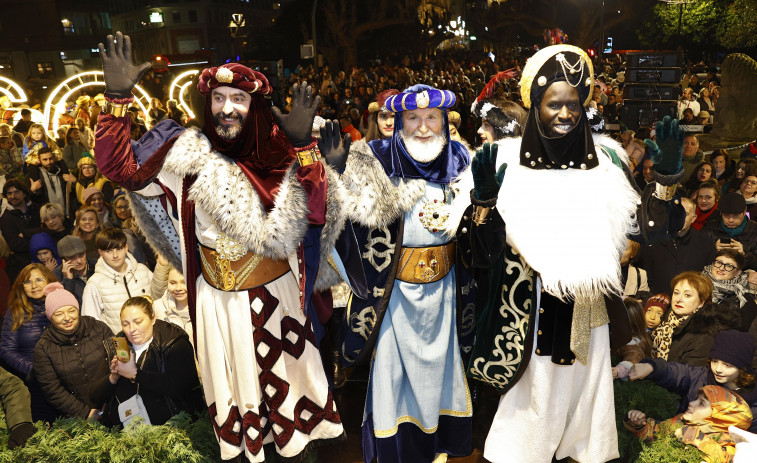 La noche más mágica llegó a Vilagarcía con los Reyes Magos