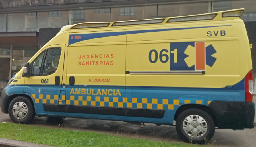 Dos ediles del PP ya solicitaron en 2022 a Sanidade ampliar el horario de ambulancia del 061 en Rianxo
