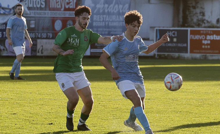 El  Villalonga redondea una primera vuelta de ensueño al ganar al Moaña