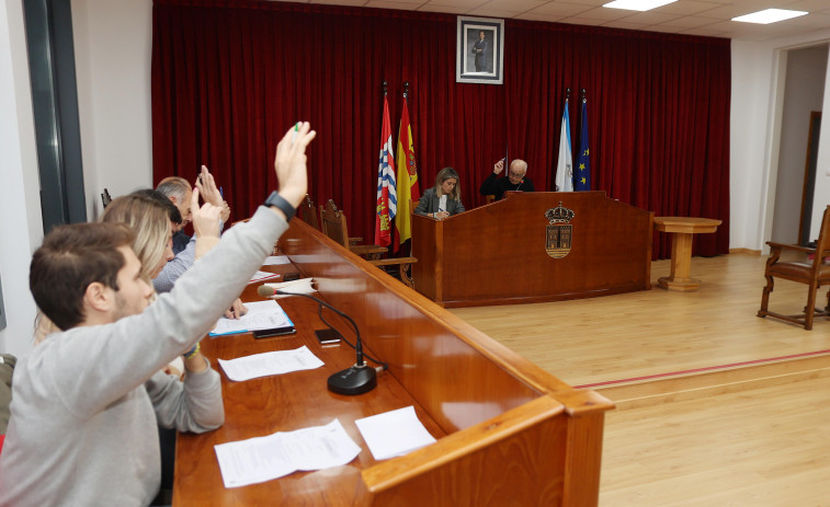 La oposición de Catoira tumba la municipalización de la escuela infantil