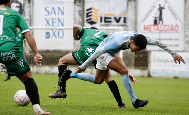 El Antela sorprende al líder Villalonga en el minuto 95