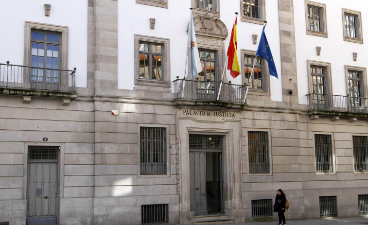 Un septuagenario de Vilagarcía acepta dos años de prisión por abuso sexual a una menor