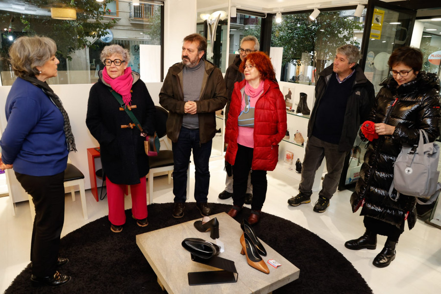 El nacionalista Luís Bará compromete en Vilagarcía el apoyo al pequeño comercio