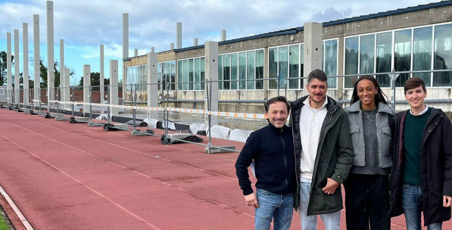 El Gobierno local de Ribeira valora acometer la renovación de la deteriorada pista de atletismo "Ana Peleteiro" de A Fieiteira