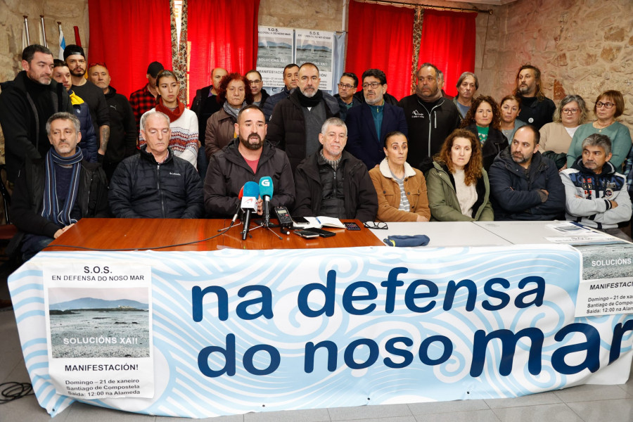 El sector del mar cree que las ayudas de la Xunta dan "vergoña" y son "compra de votos": "Quen pode vivir con 550 euros?"
