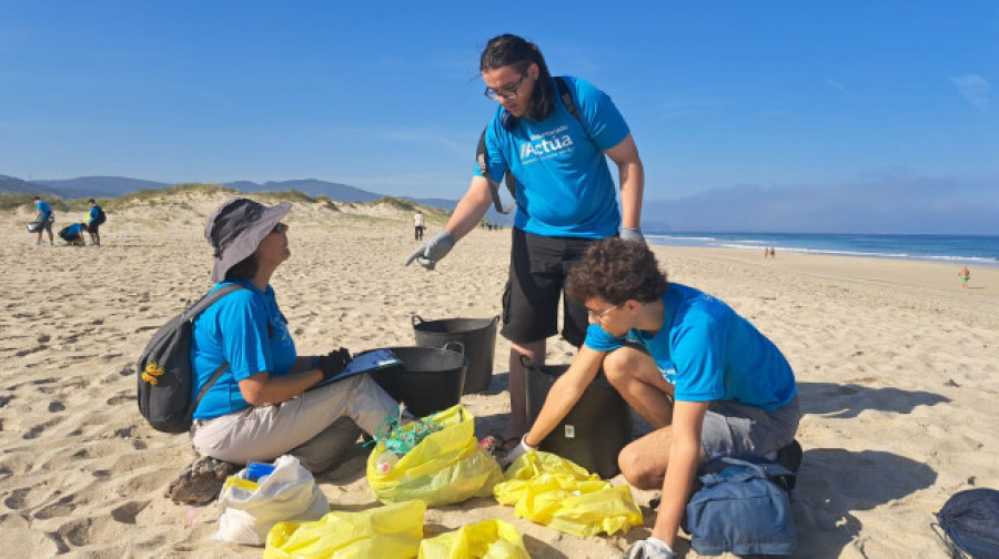 Afundación retiró 52 toneladas de residuos de playas gallegas desde 2021