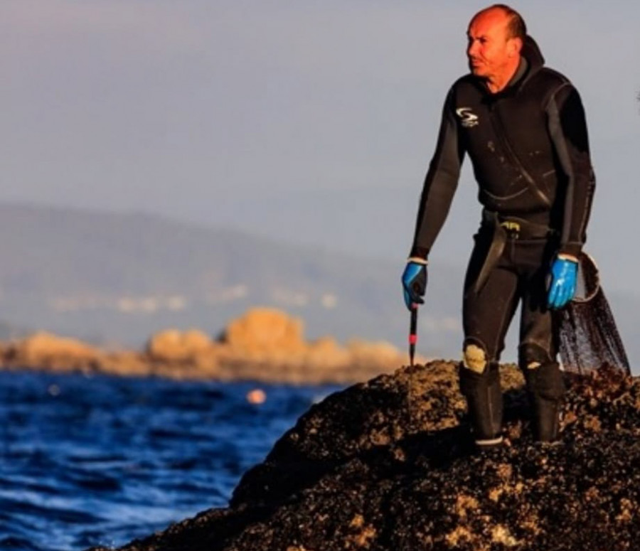 El Gobierno de Ribeira proyecta crear una ruta del percebe que discurra de Aguiño a Corrubedo