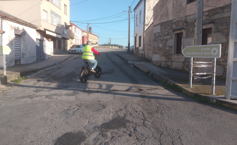 Ribeira destina 131.290 euros a construir una red de pluviales y traída de agua y a renovar el pavimento en la Rúa da Capela