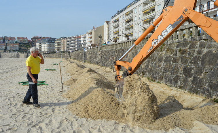 Arranca la instalación de puntos wifi gratuitos, cámaras tracking y pantallas panorámicas en la playa de Silgar