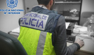 Un joven vecino de Ribeira suma en el último año una treintena de citaciones judiciales por estafas en la pandemia