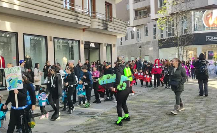 El alumnado del Anexo desfila por Vilagarcía