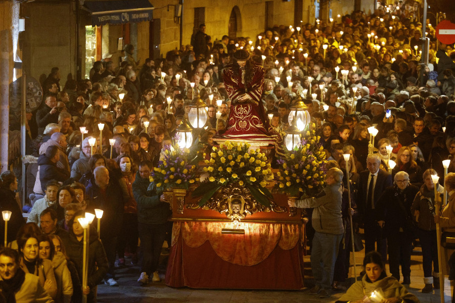 Cambados celebra el Nazareno con media docena de misas y procesión, si respeta la lluvia