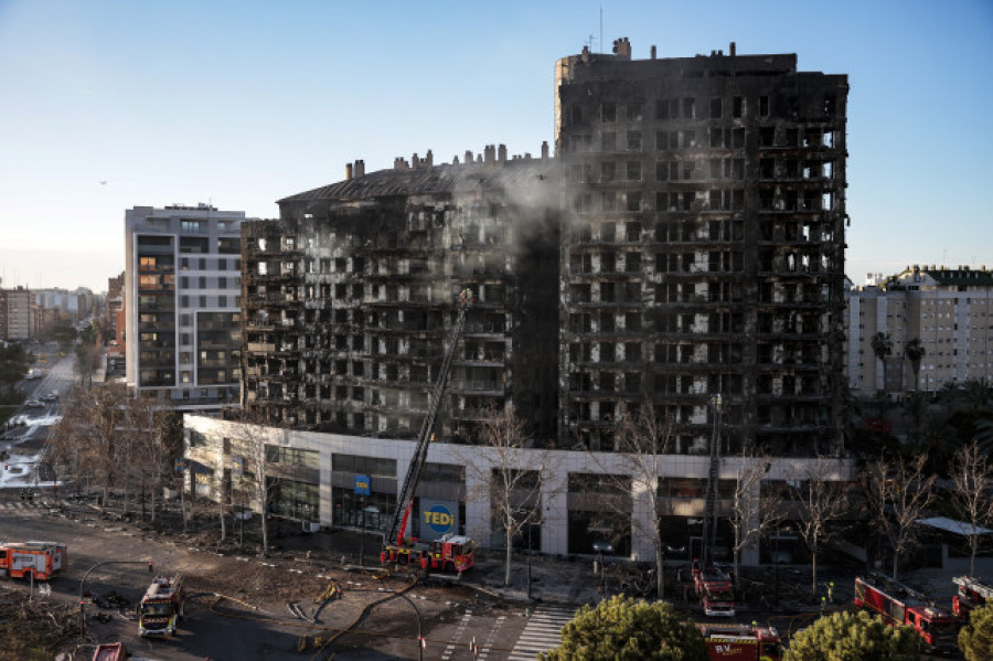 El edificio incendiado en Valencia se promocionaba con "fachadas de innovador material de aluminio"