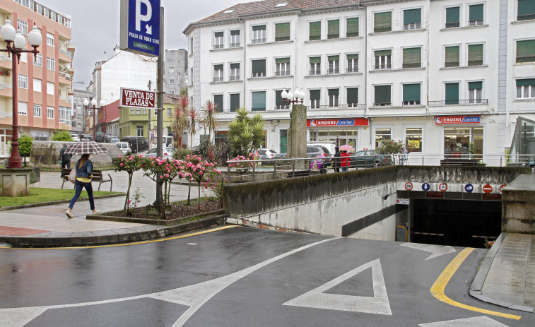 Ravella estudia como primera opción la gestión pública del parking Xoán XXIII