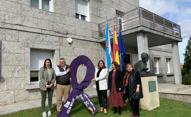 Ribadumia celebrará un homenaje a sus vecinas y A Illa a las trabajadoras de la conserva por el 8-M