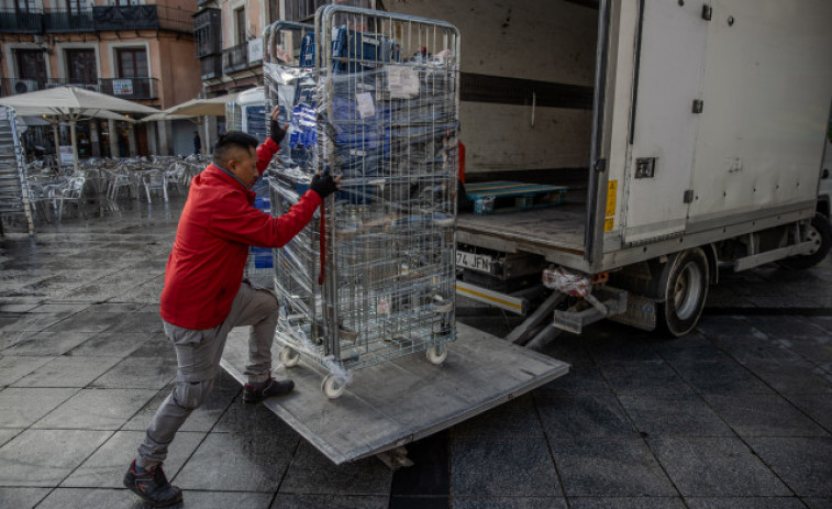 El paro en Galicia se reduce en 500 personas en febrero