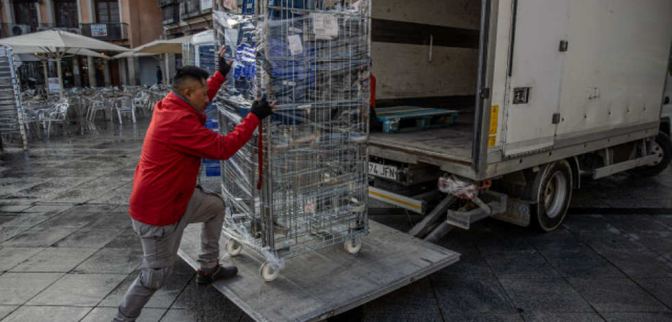 El paro en Galicia se reduce en 500 personas en febrero