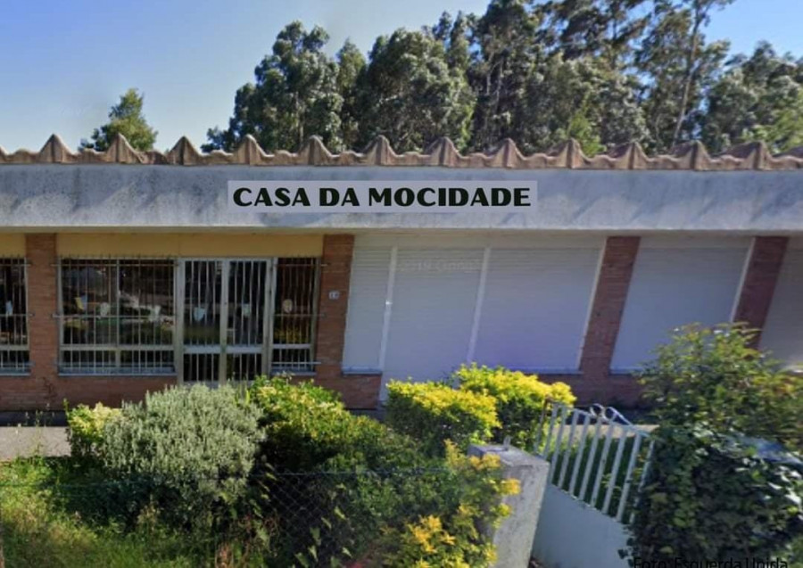 Esquerda Unida exige al Concello de O Grove que convierta la escuela de Monte da Vila en una Casa da Mocidade